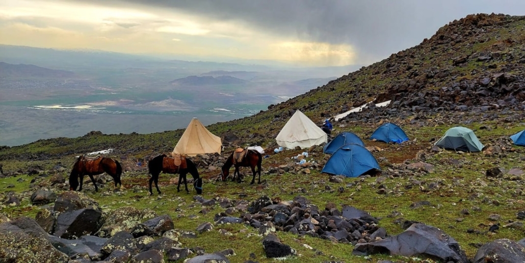 Mt Ararat - trekking al monte del Arca de Noé, Ararat camp 1