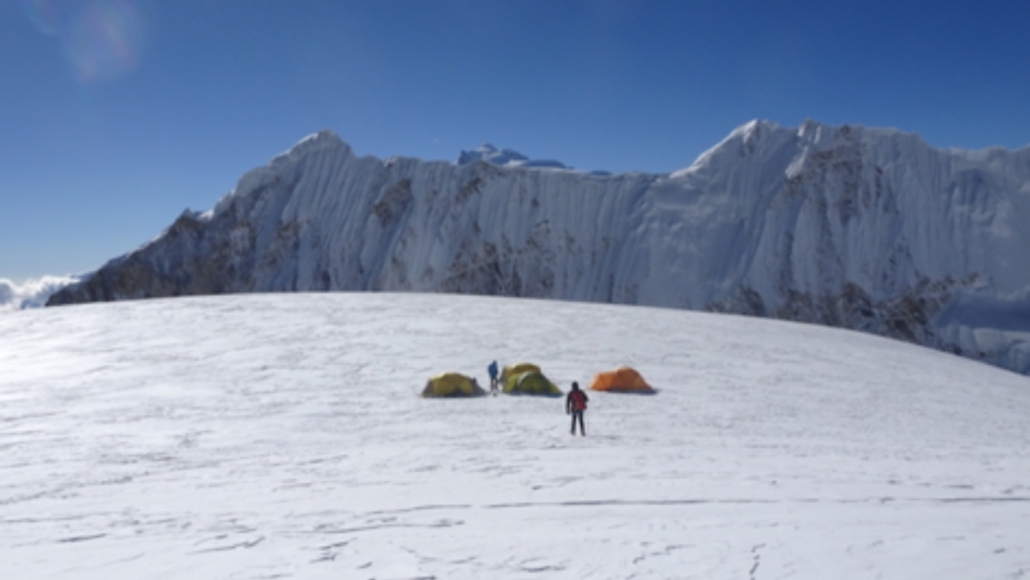 Ski Nepal - Expedición Skimo zona Manaslu, pambari high camp