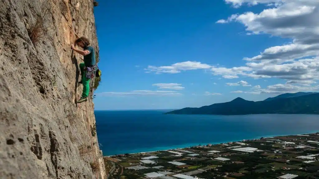 Scaling epic limestone cliffs with Daila Ojeda - B4Experience.