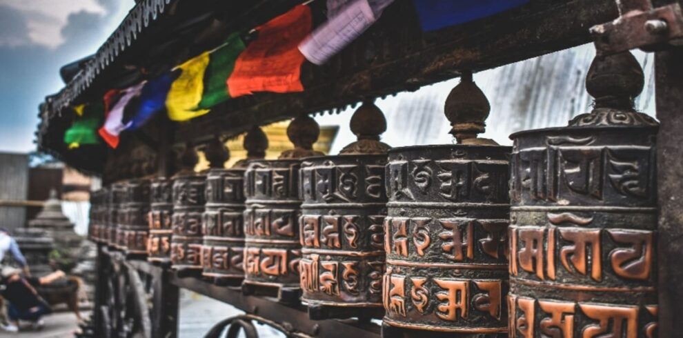 Lantang Prayer Flags trekking