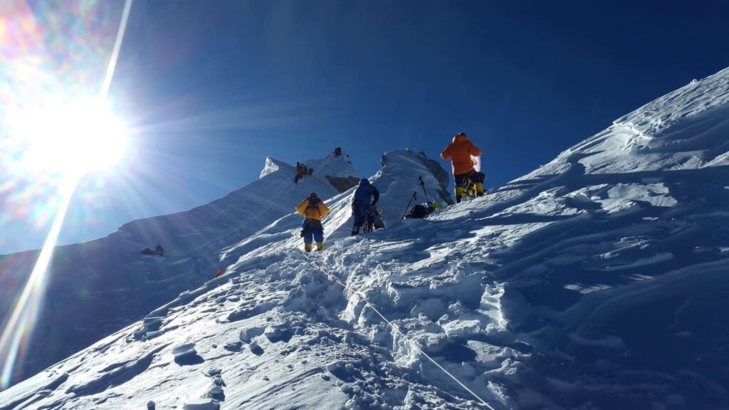 Nepal MANASLU SUMMIT trip B4Experience