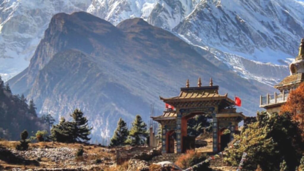 Manaslu temple Trekking trip B4Experience