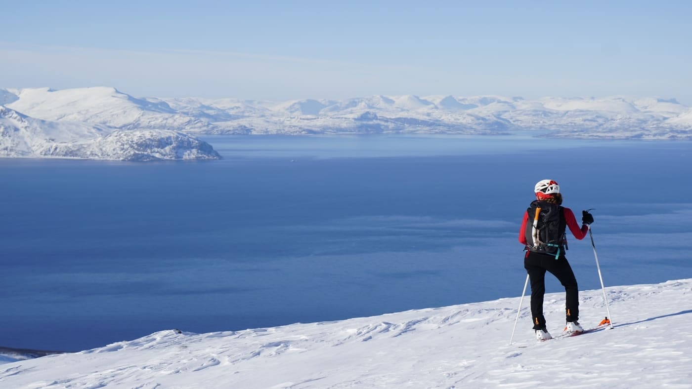 Ski from the top to the sea.