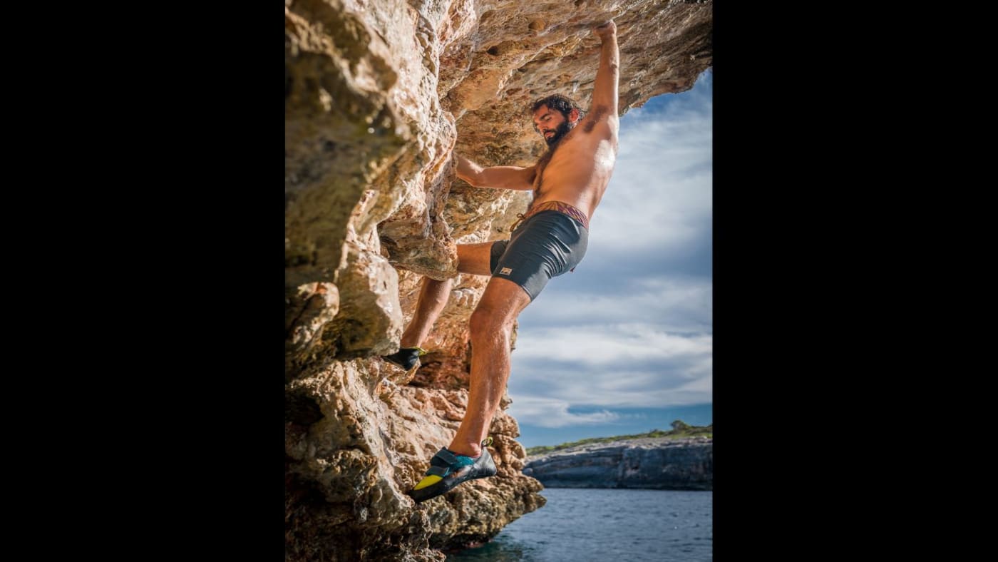 Climber in Mallorca with B4Experience