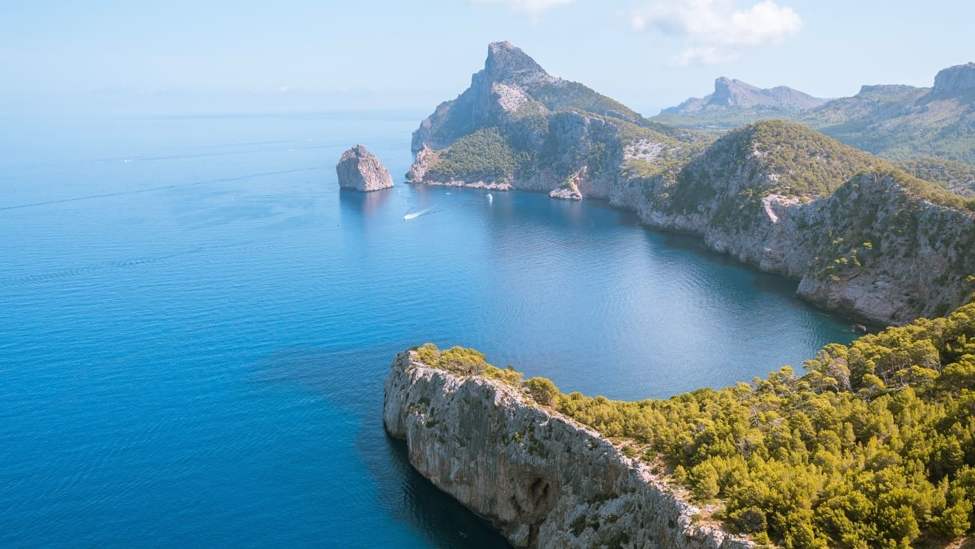 A stunning coastal view of Mallorca's deep water with B4Experience