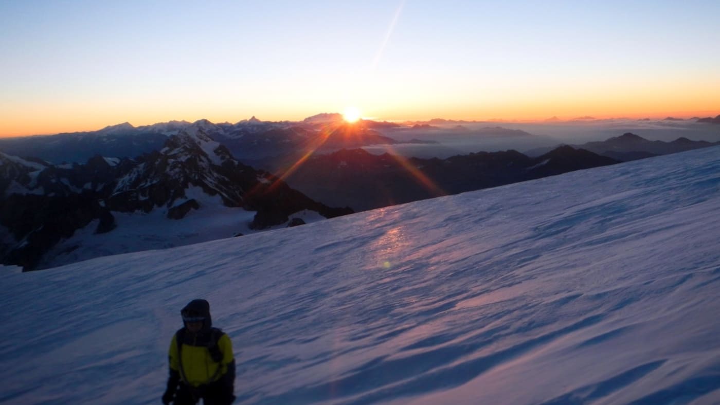 Sunrise over the icy slopes of Mont Blanc with B4Experience