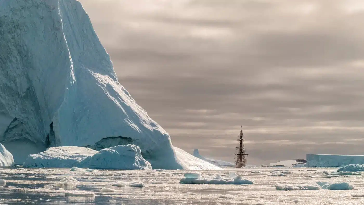 Sailing through Antarctica's frozen giants with B4Experience