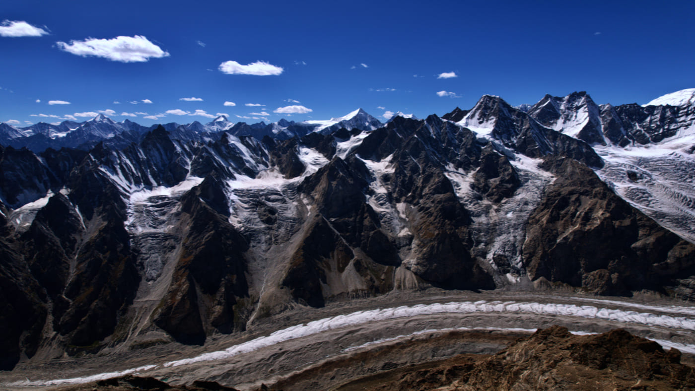 Stunning panorama of Laila Peak and surrounding glaciers - B4Experience