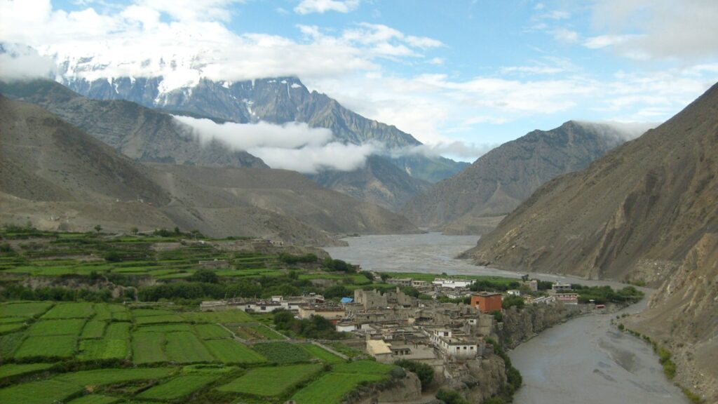 Scenic valley in Mustang, Nepal-where nature and tradition meet - B4Experience