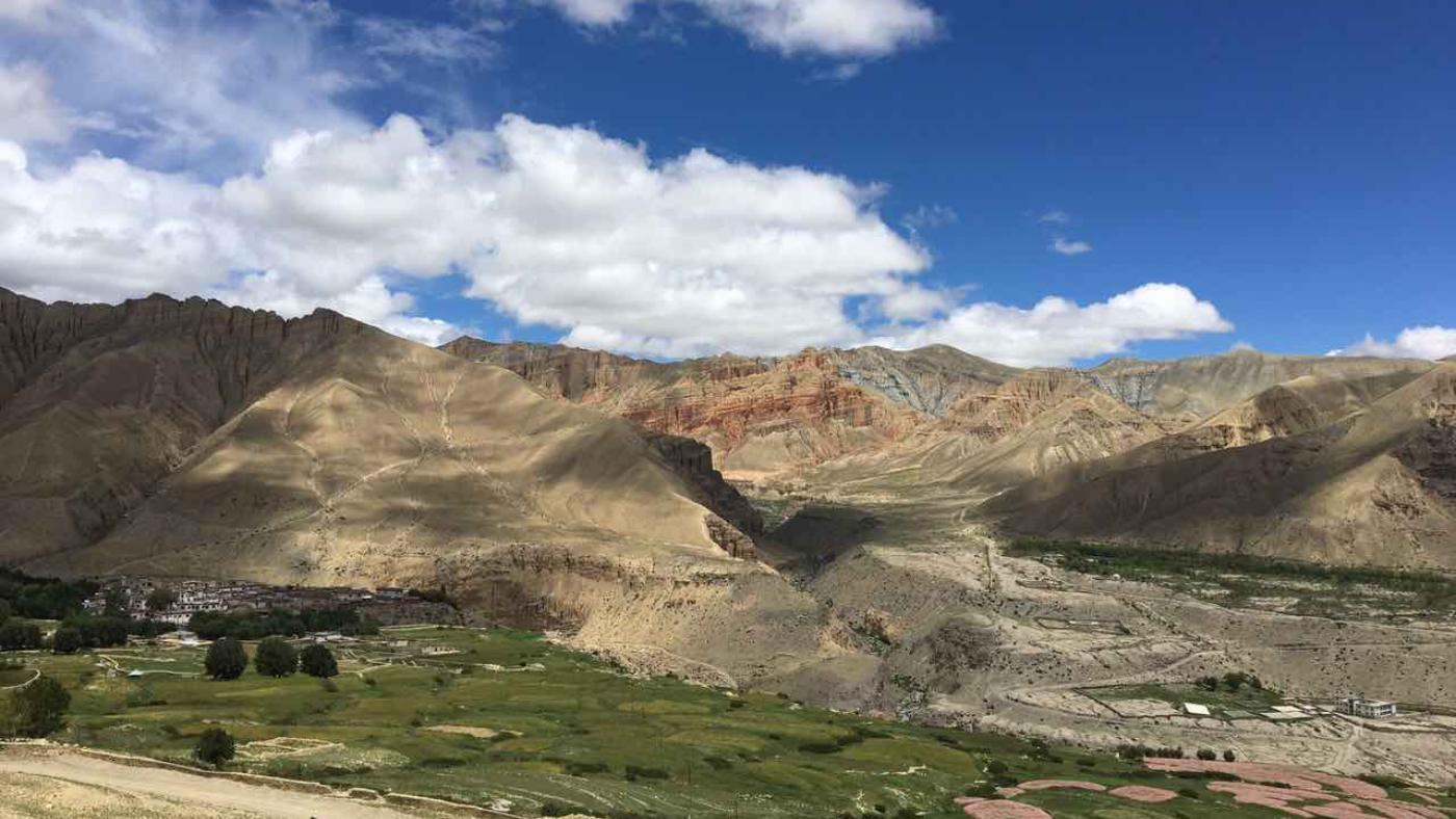 Scenic view of a valley in Upper Mustang with B4Experience